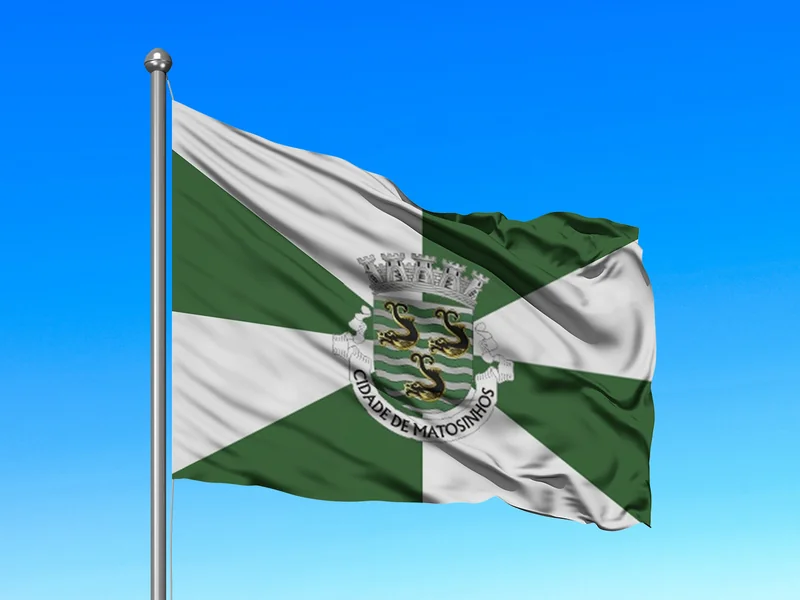 Bandeira do Município de Matosinhos em mastro
