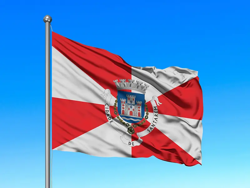 Bandeira do Município de Santarém em mastro